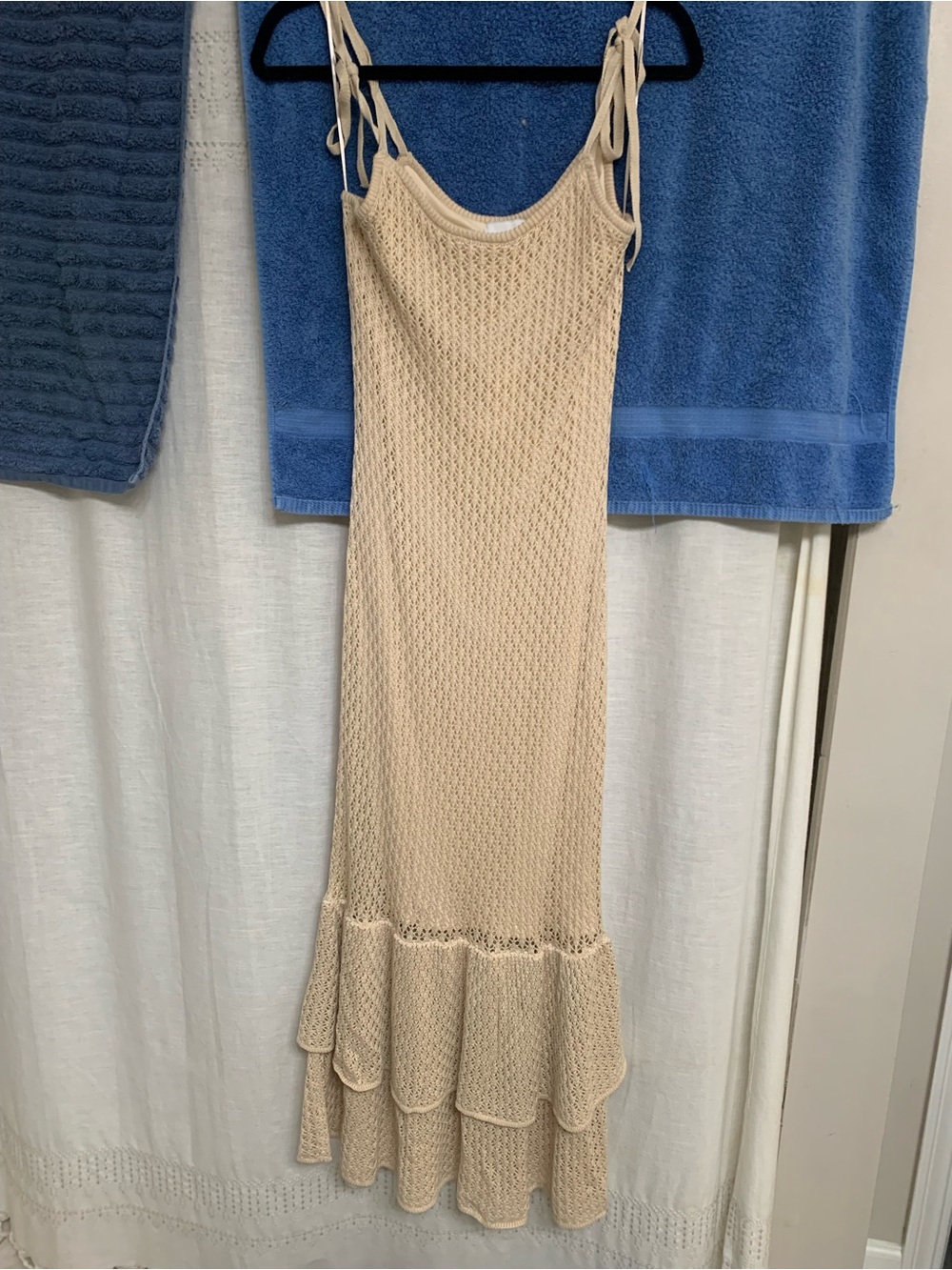 MABLE Xanthe Strapless Rose Knit Dress - Picture 6 of 8